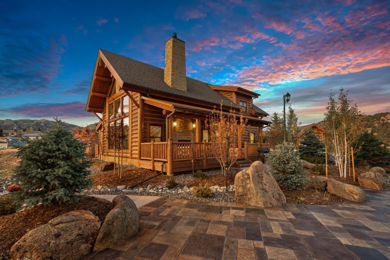 Estes Retreat Indoor Outdoor Fireplace, Jacuzzi, Close To Downtown Estes Estes Park Exterior foto